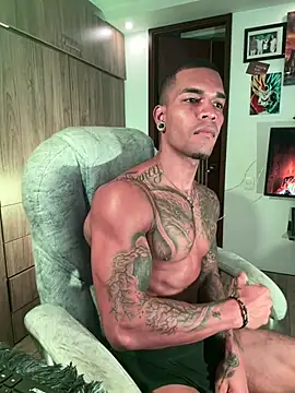 Webkamerová show blackboy-strong