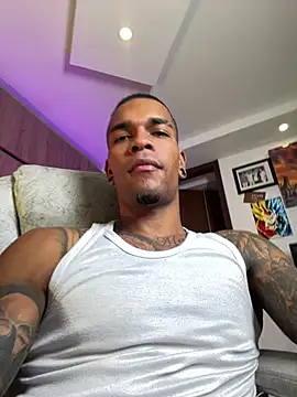 blackboy-strong Show Webcam