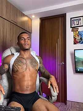 Webkamerová show blackboy-strong