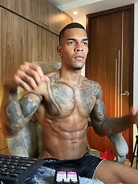 Webkamerová show blackboy-strong