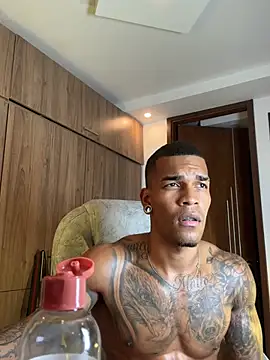 blackboy-strong Pertunjukan Webcam