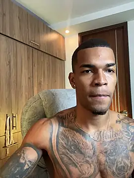 Show de blackboy-strong na webcam