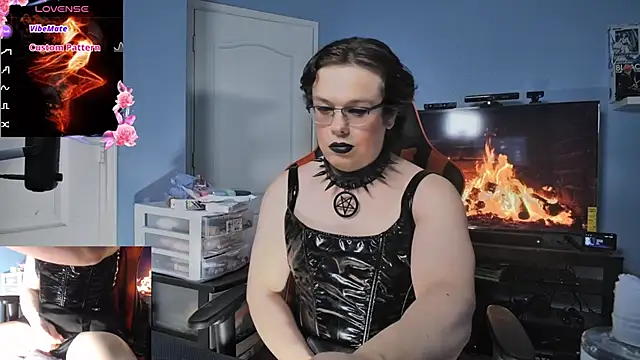 MidnightDollVeronica's Webcam Show