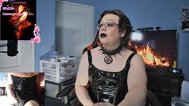 MidnightDollVeronica: вебкам-шоу