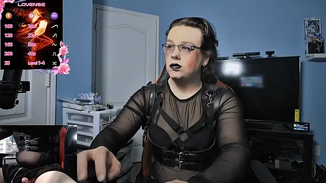 MidnightDollVeronica Show in webcam