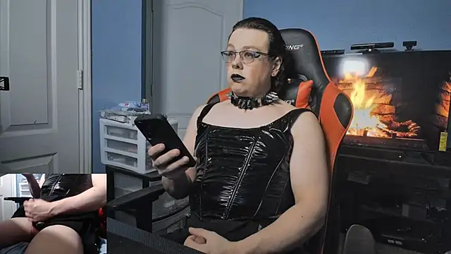 MidnightDollVeronica Webcam Show
