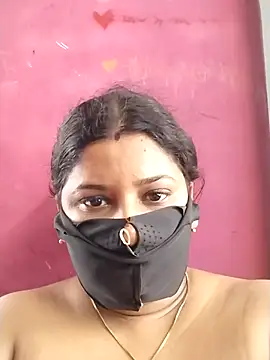 pinkisaha75 Chat XXX in diretta