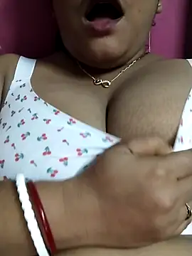 pinkisaha75 Adlı Modelin Canlı XXX Sohbeti