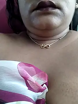 pinkisaha75's Live XXX Chat