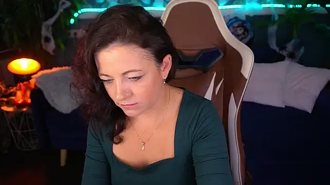 Dafni_Monnn Webbikameraesitys