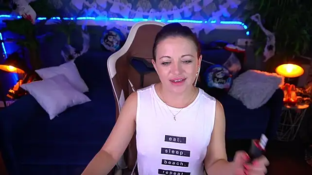 XXX chat uživo modela Dafni_Monn