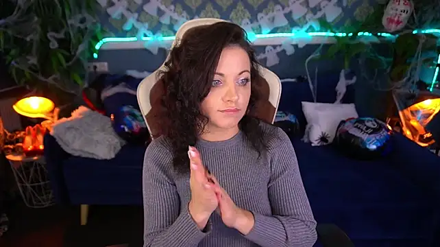 Dafni_Monnn Webbikameraesitys
