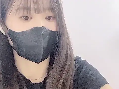 צ'אט XXX בשידור חי של Jstrawberry