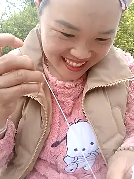 Nelina- 在線直播表演