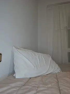 Angelmoon04's Live Chat Room