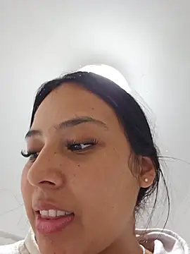 Angelmoon04 Adlı Modelin Canlı XXX Sohbeti
