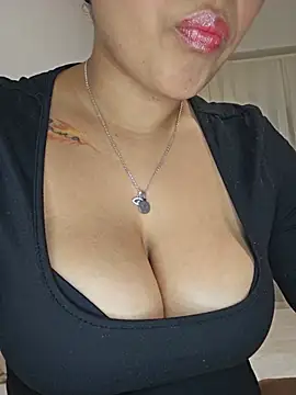 Angelmoon04's Live XXX Chat