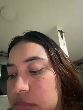 Chat +18 de tatikanyx ao vivo