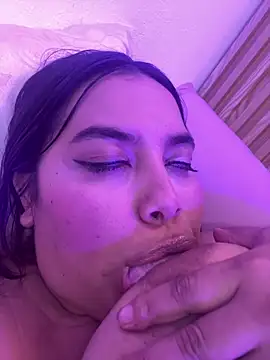 tatikanyx's Live XXX Chat