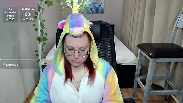 kuri_u ওয়েবক্যাম শো