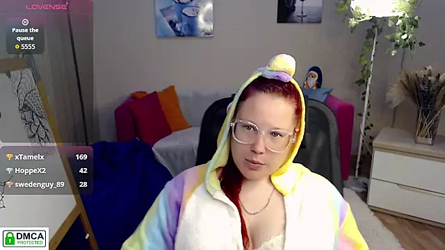 kuri_u Pertunjukan Webcam