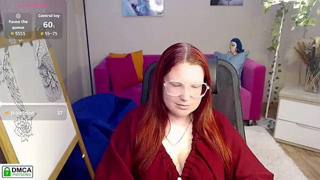 Show modela kuri_u na web-kameri
