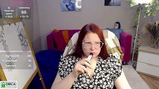 kuri_u webkamerás műsora