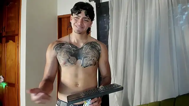 Chat +18 de elliot_colton ao vivo