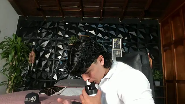 elliot_colton Pertunjukan Webcam