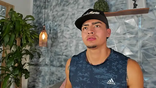 Sembang XXX Secara Langsung elliot_colton