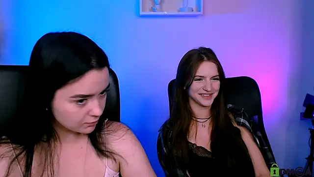 XXX chat uživo modela monica_xcx