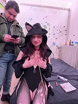 aiyorimidnight: вебкам-шоу