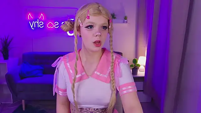 Show de Waifu_Ketrin na webcam