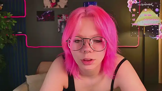 Waifu_Ketrin élő XXX-chatje