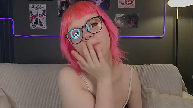 Waifu_Ketrin Adlı Modelin Canlı XXX Sohbeti