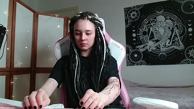 Mysterious_Toy লাইভ XXX চ্যাট