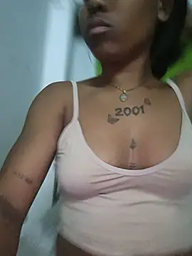 Show modela Negraamara na web-kameri