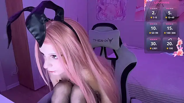 הופעת וובקאם של suicid3_yuno