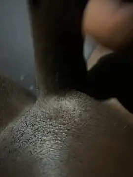 ytgyfyfuflgkyf Show Webcam
