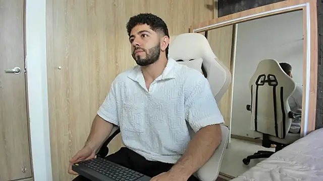 Thiago_moretti 网络视讯表演