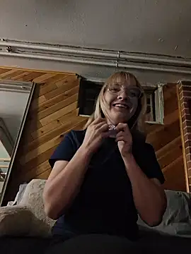 Chat XXX en directo de BunnySnowFlake