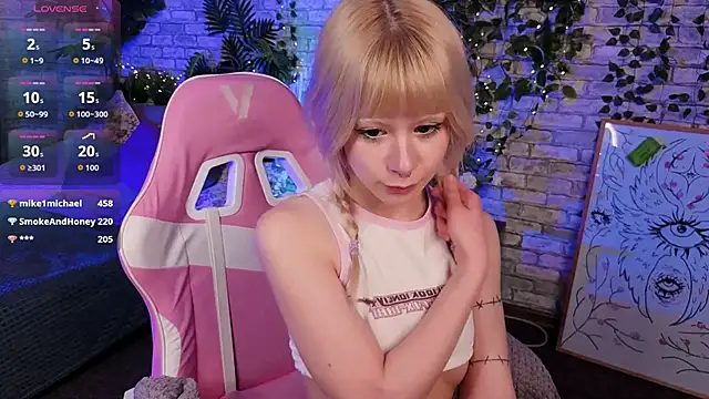 _Yolandi_のウェブカメラショー