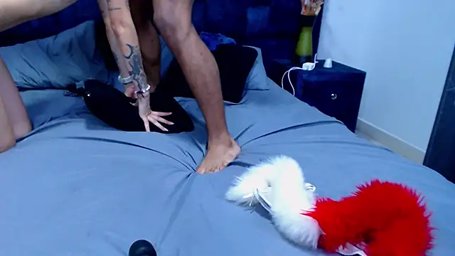 GroupNoLimits 在線直播表演