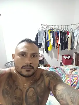 BlackBigdogg 在線直播表演