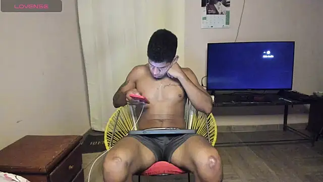 antonio_aguilarx's Webcam Show