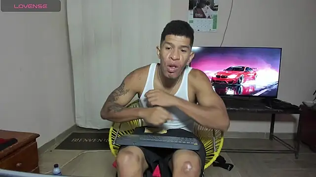 antonio_aguilarx's Webcam Show