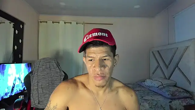 Toptony22 Webcam show