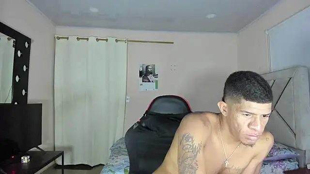 Show de Toptony22 na webcam
