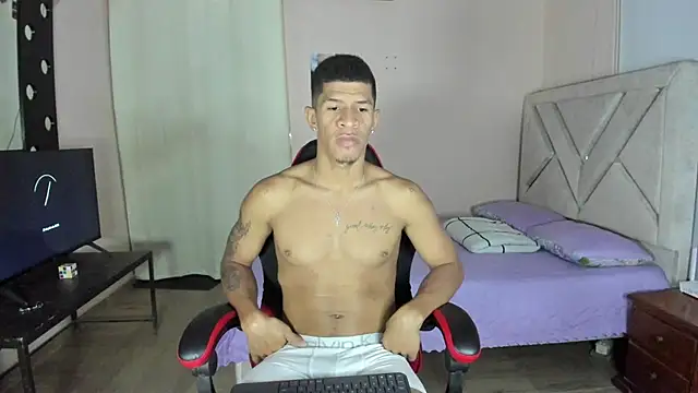 Toptony22 Шоу с уебкамера