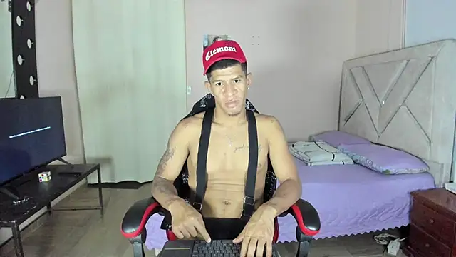 Toptony22's Webcam Show